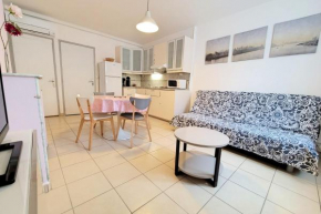 Charming 35m in the CENTRE - near the BEACH